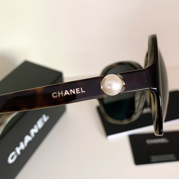 Chanel round tortoise shell Pearl sunglasses main image 14